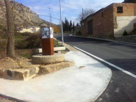 Imagen Instalado un monolito en San Esteban de Litera con cuatro dibujos de...